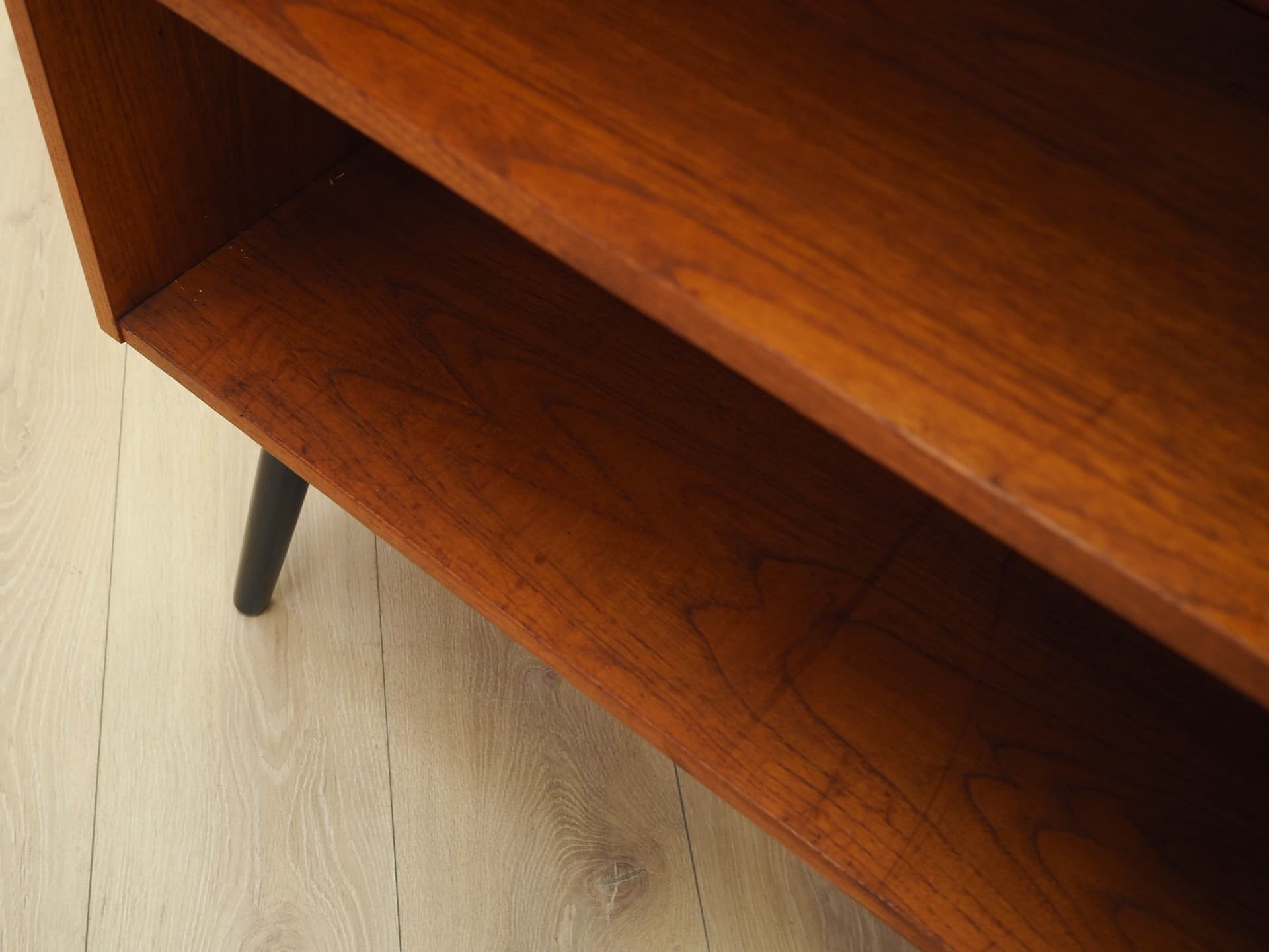 Bookcase, brown teak, Denmark, 1970s. - 184138