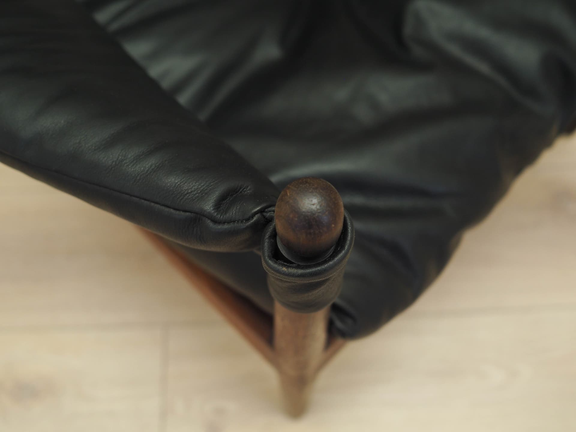 Fotel Modus, skóra czarna, palisander, proj. K. S. Vedel, Dania, lata 60. - 184873