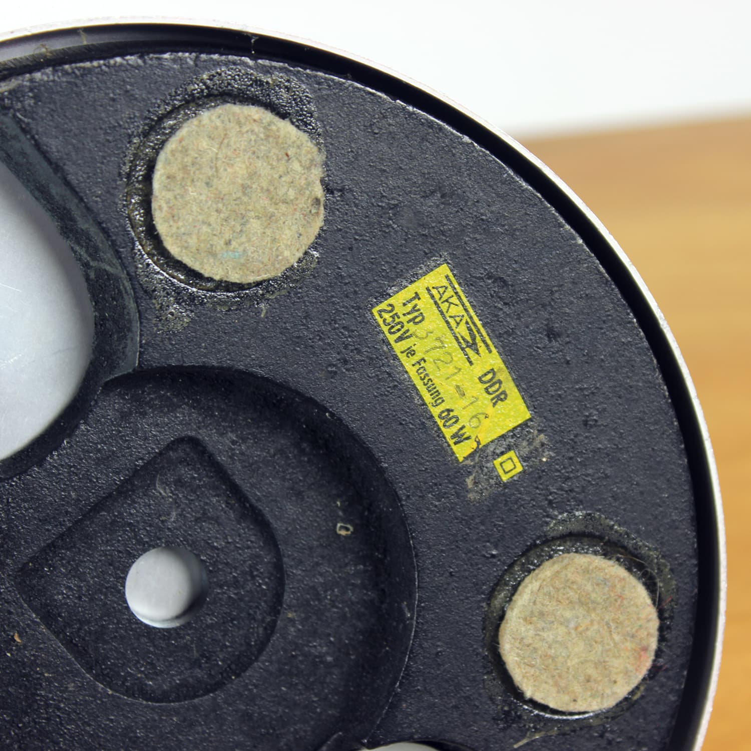 Lampa stołowa, czerwona, aluminium, stal szczotkowana, Niemcy, lata 70. - 185050