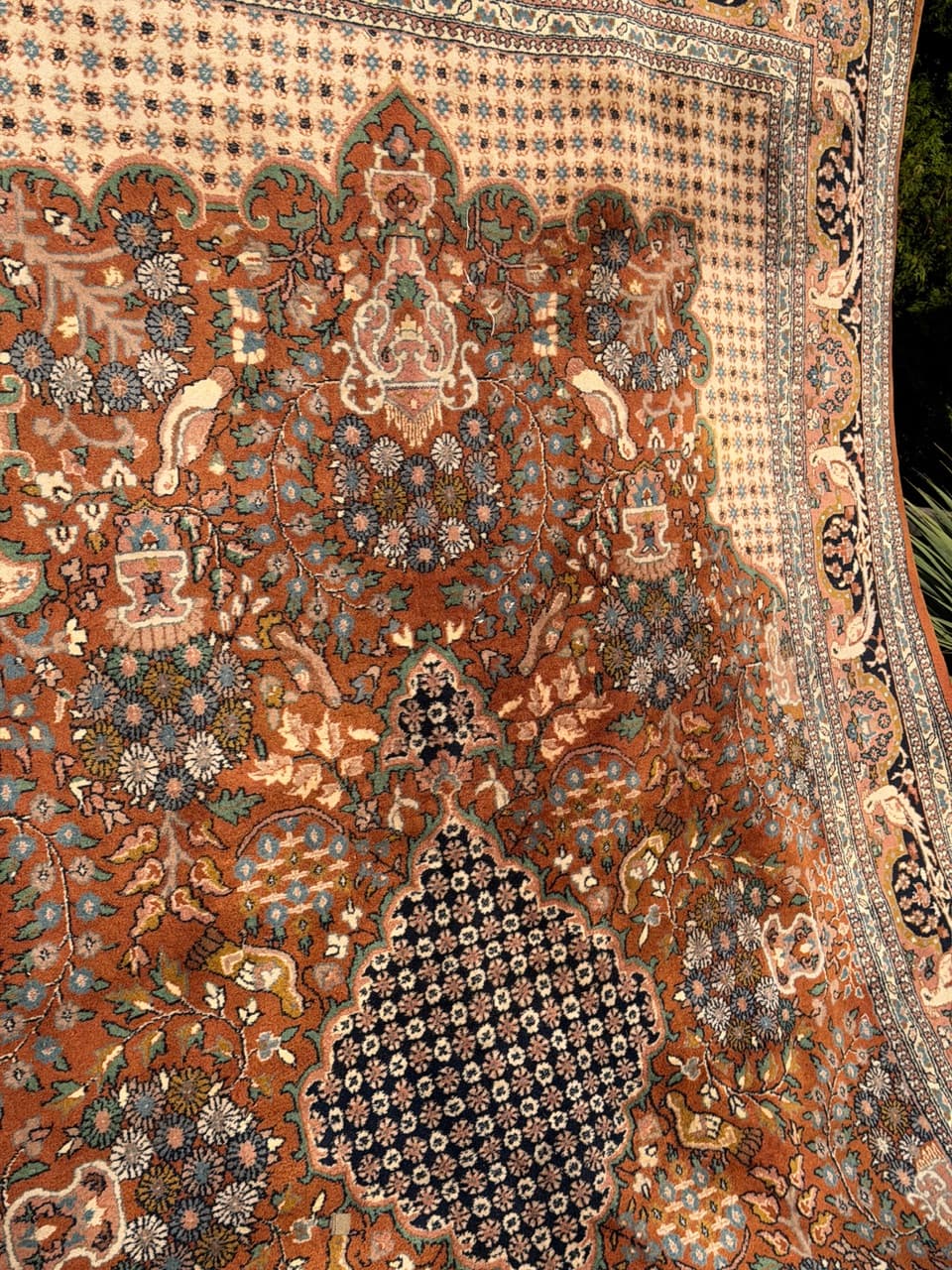 Rug Goum 350x250 cm, multicolor wool, India, 1990s. - 185195