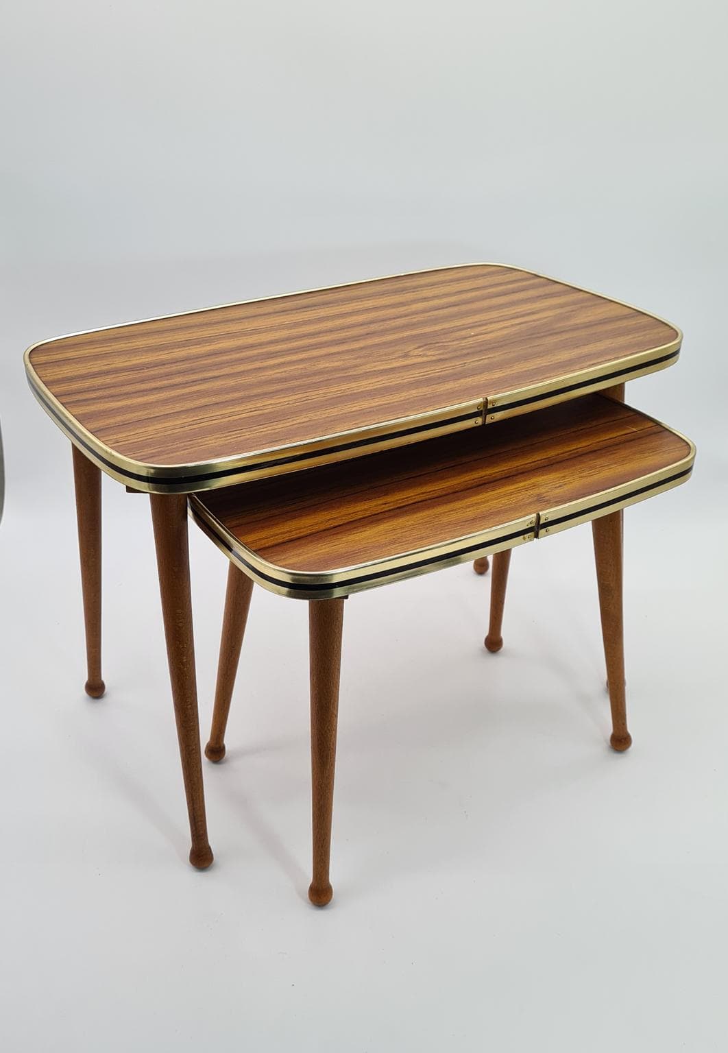 Zestaw stolików gniazdowych, brązowy, laminat, drewno, Niemcy, lata 70. - 185333