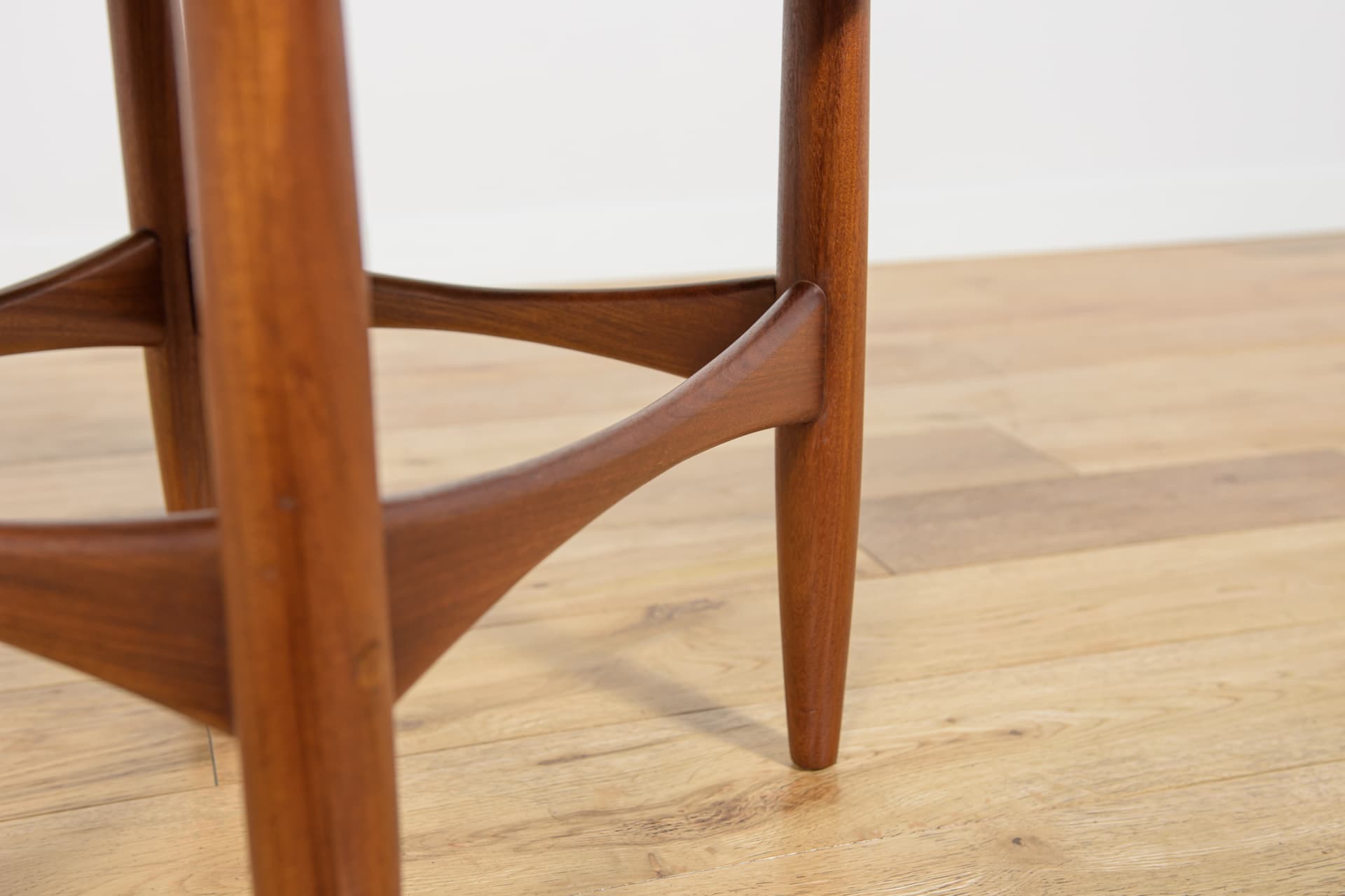 Stołek, tapicerka żółta, teak, proj. I. Kofod-Larsen, G-Plan, Wielka Brytania, lata 60. - 185380