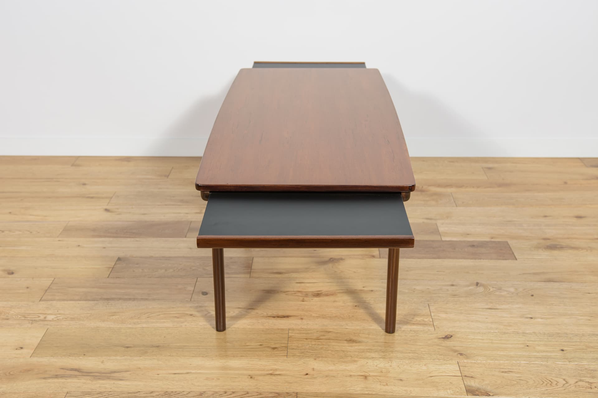 Coffee table, light brown teak, McIntosh, United Kingdom, 1960s. - 185669