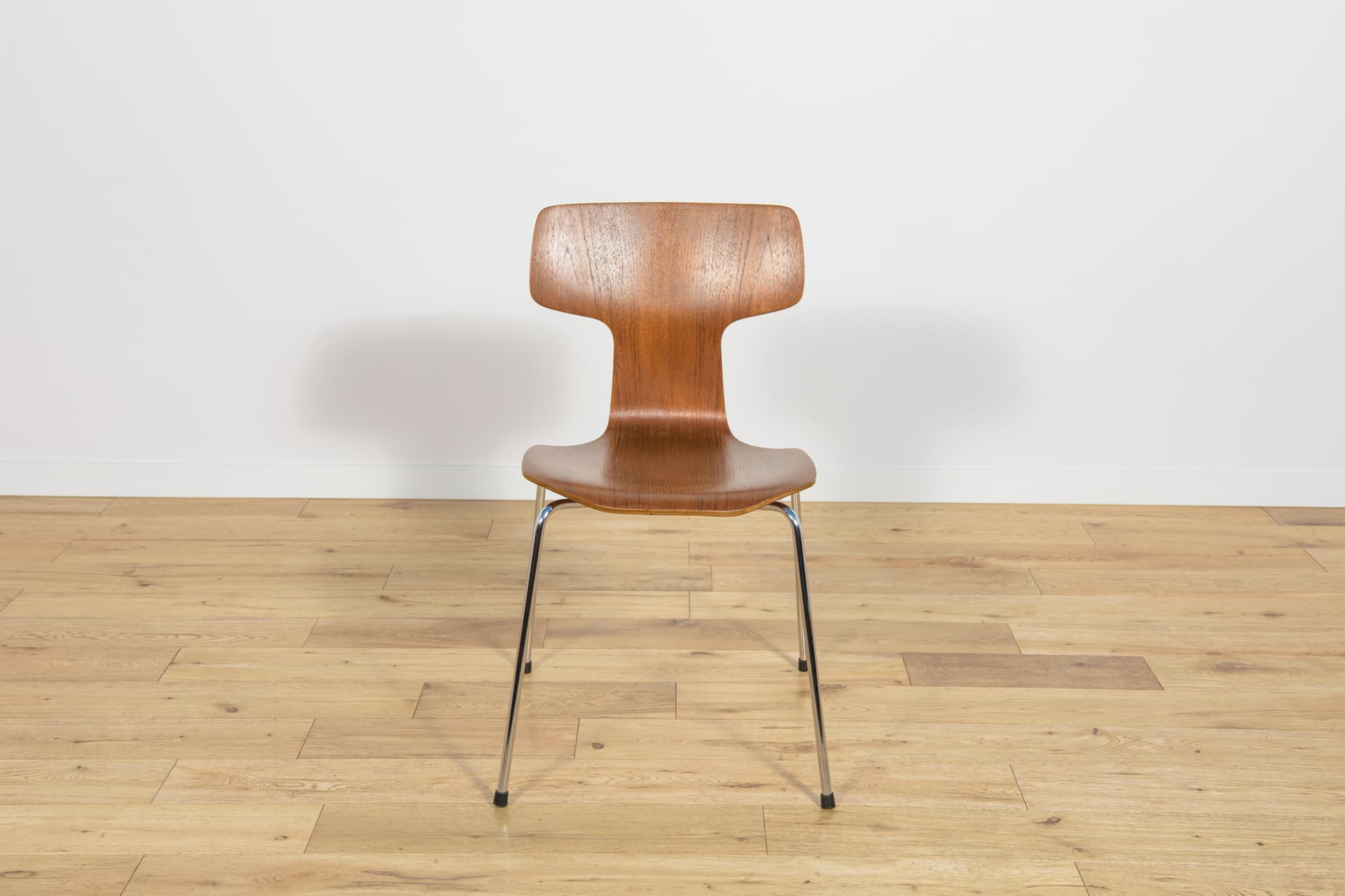 Komplet czterech krzeseł 3103, brązowy, proj. A. Jacobsen, Fritz Hansen, Dania, lata 70. - 185679