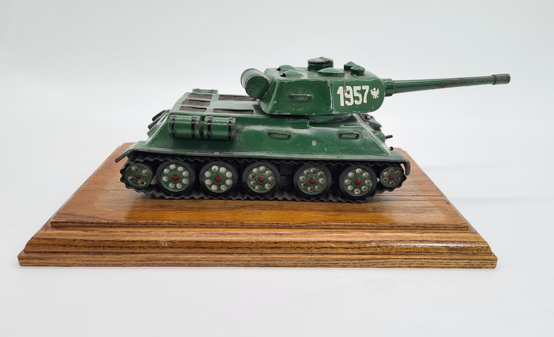 Vintage metalowy model czołgu – w całości z metalu | na drewnianej podstawie | PRL / Europa Wschodnia - 185801