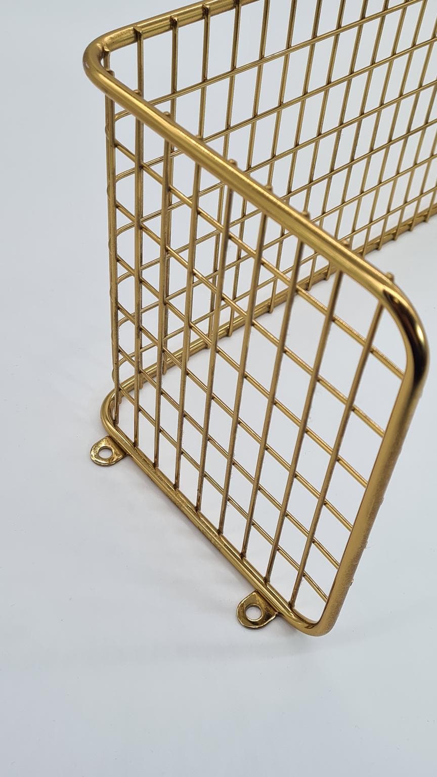 Złota półka ścienna z metalowej siatki - 185834