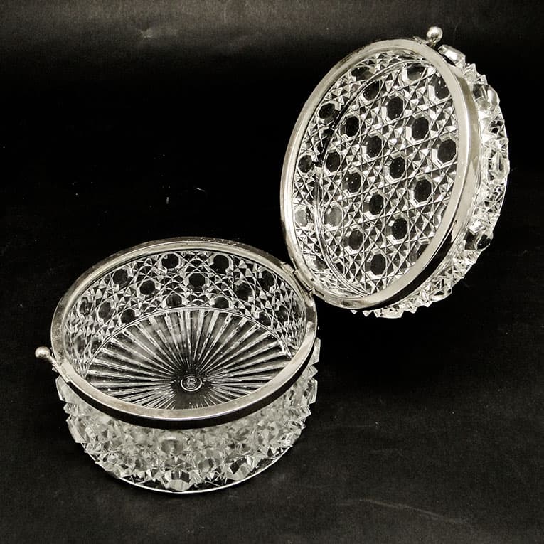 Bonbonniere, Viennese Art Nouveau, pressed glass, Belgium, 1930s. - 186006