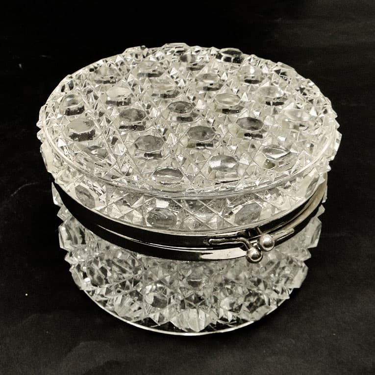 Bonbonniere, Viennese Art Nouveau, pressed glass, Belgium, 1930s. - 186014