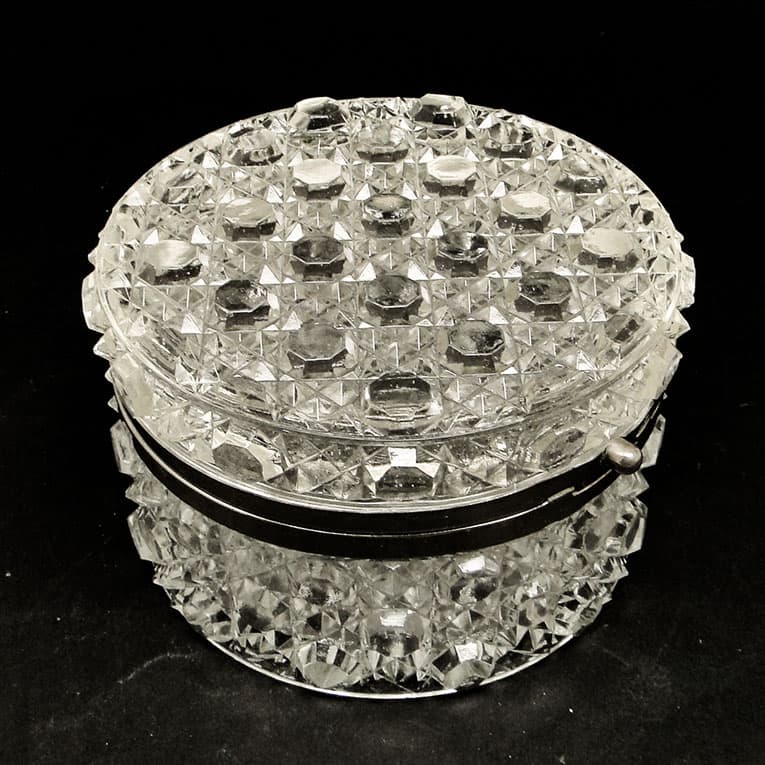 Bonbonniere, Viennese Art Nouveau, pressed glass, Belgium, 1930s. - 186009