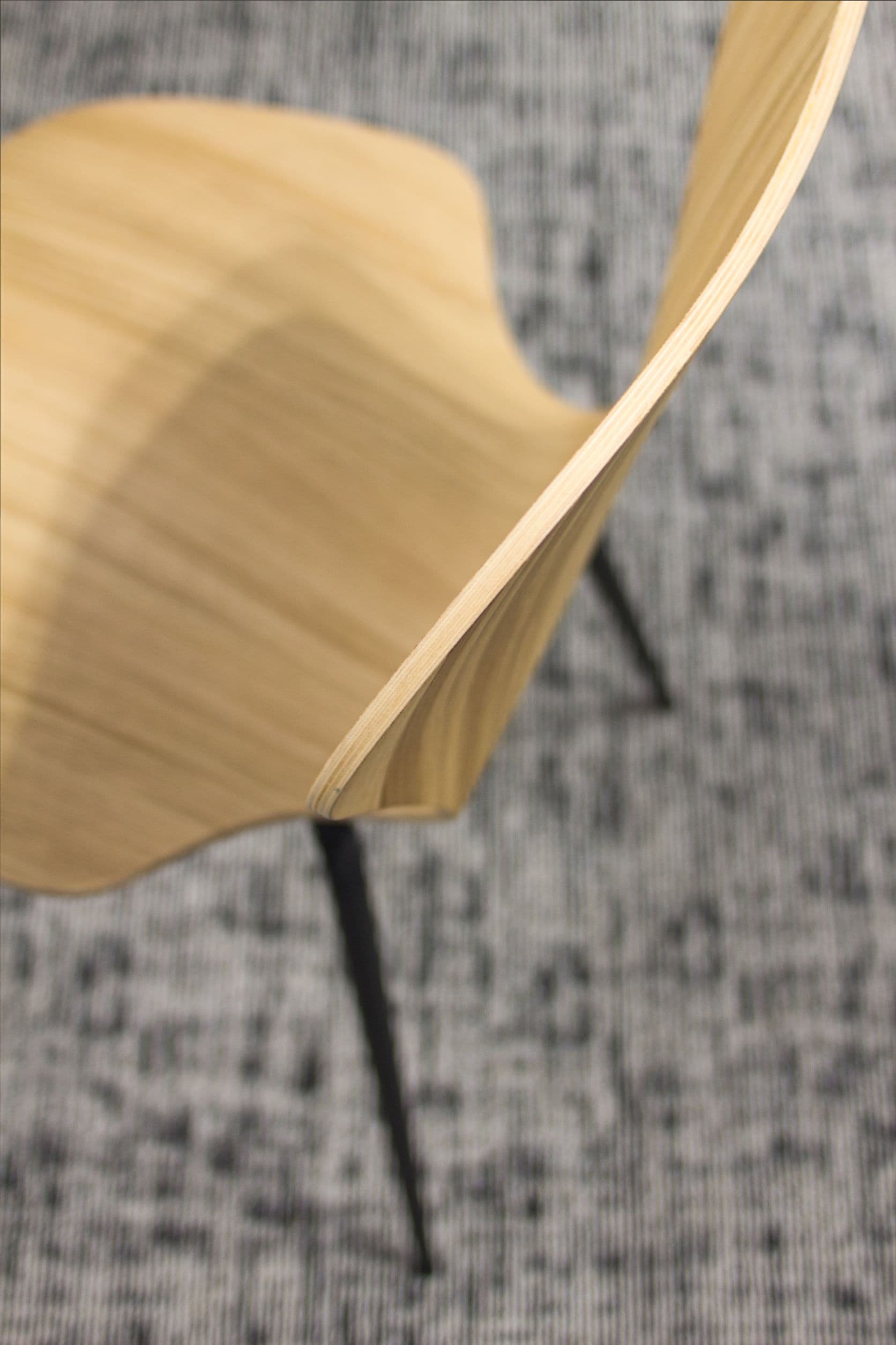 Krzesło KA237 Classic dąb naturalny, proj. A. Kuczma, VZÓR - 3452