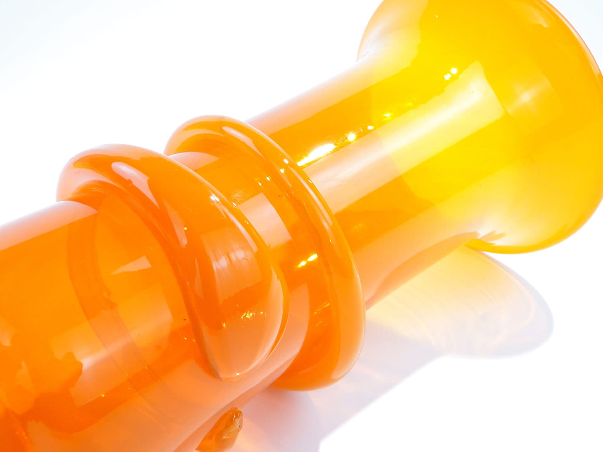 Wazon, pomarańczowy, szkło, proj. J. Słuczan-Orkusz, Polska, lata 70. - 186529