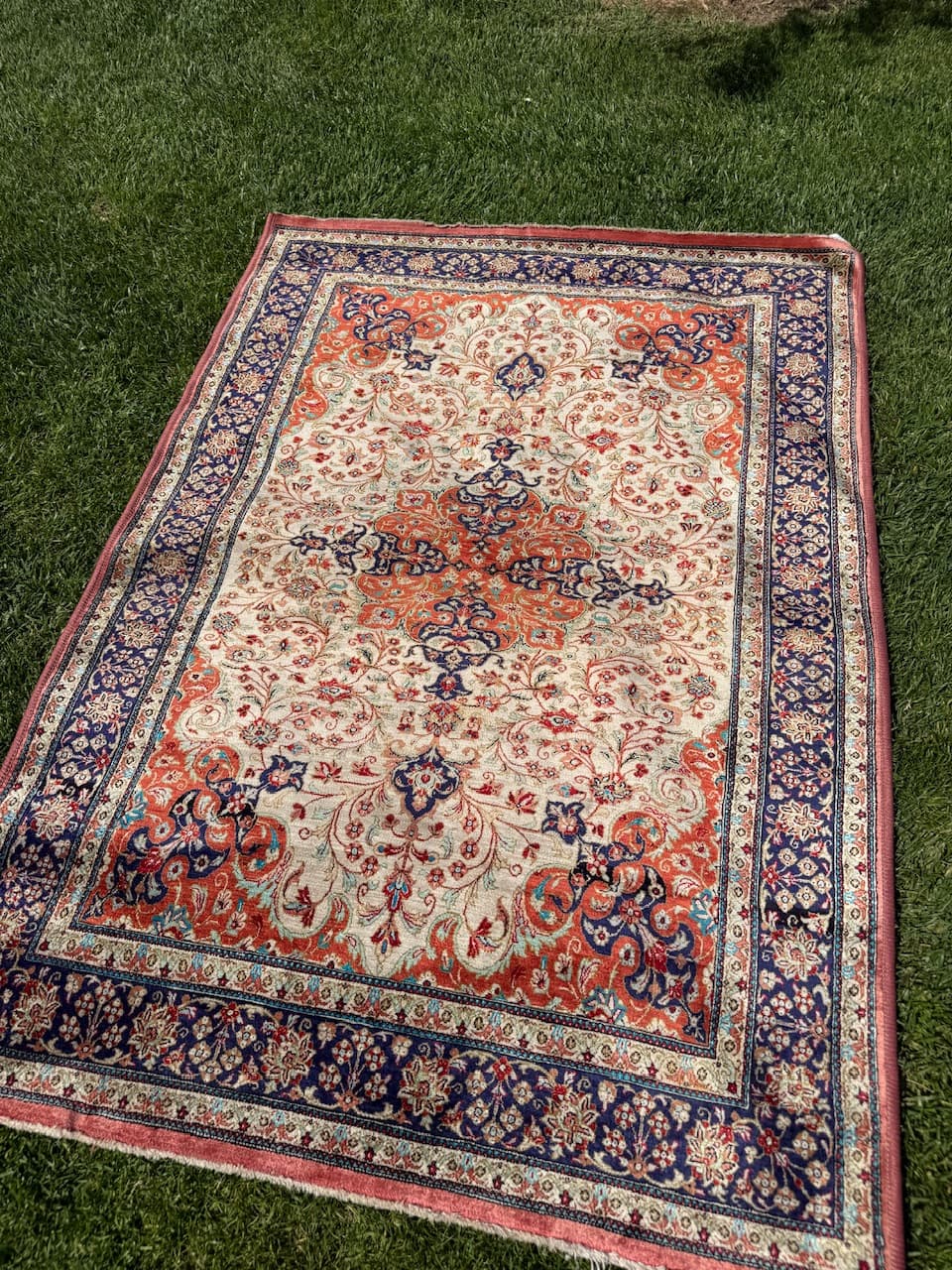 Rug Ghoum/Qom 145x105 cm, beige, silk, Iran, 1990s. - 186602