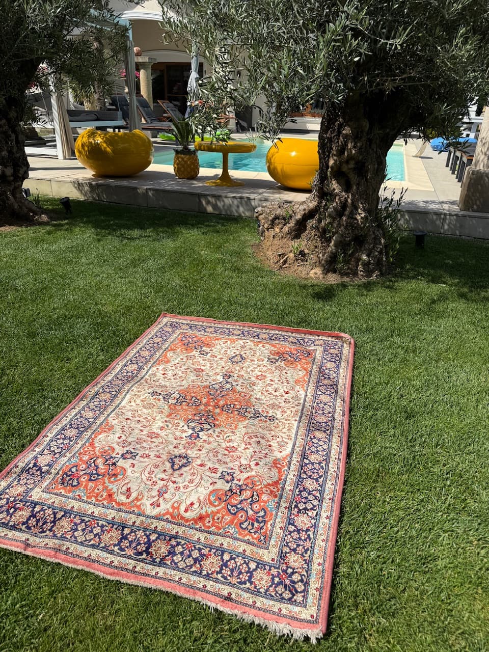 Rug Ghoum/Qom 145x105 cm, beige, silk, Iran, 1990s. - 186601