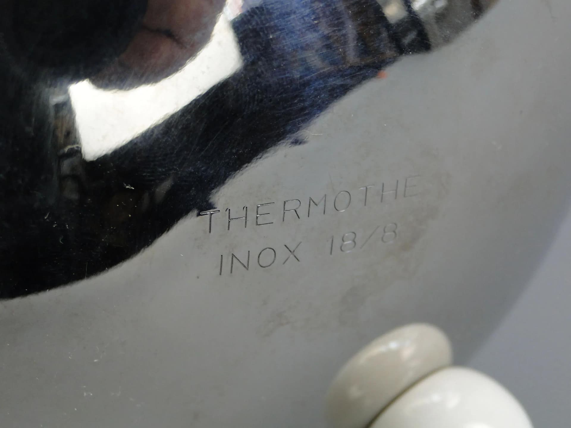 Dzbanek termos Bauhaus, porcelana kremowa, stal srebrny, Thermothe, Niemcy, lata 20. - 13002