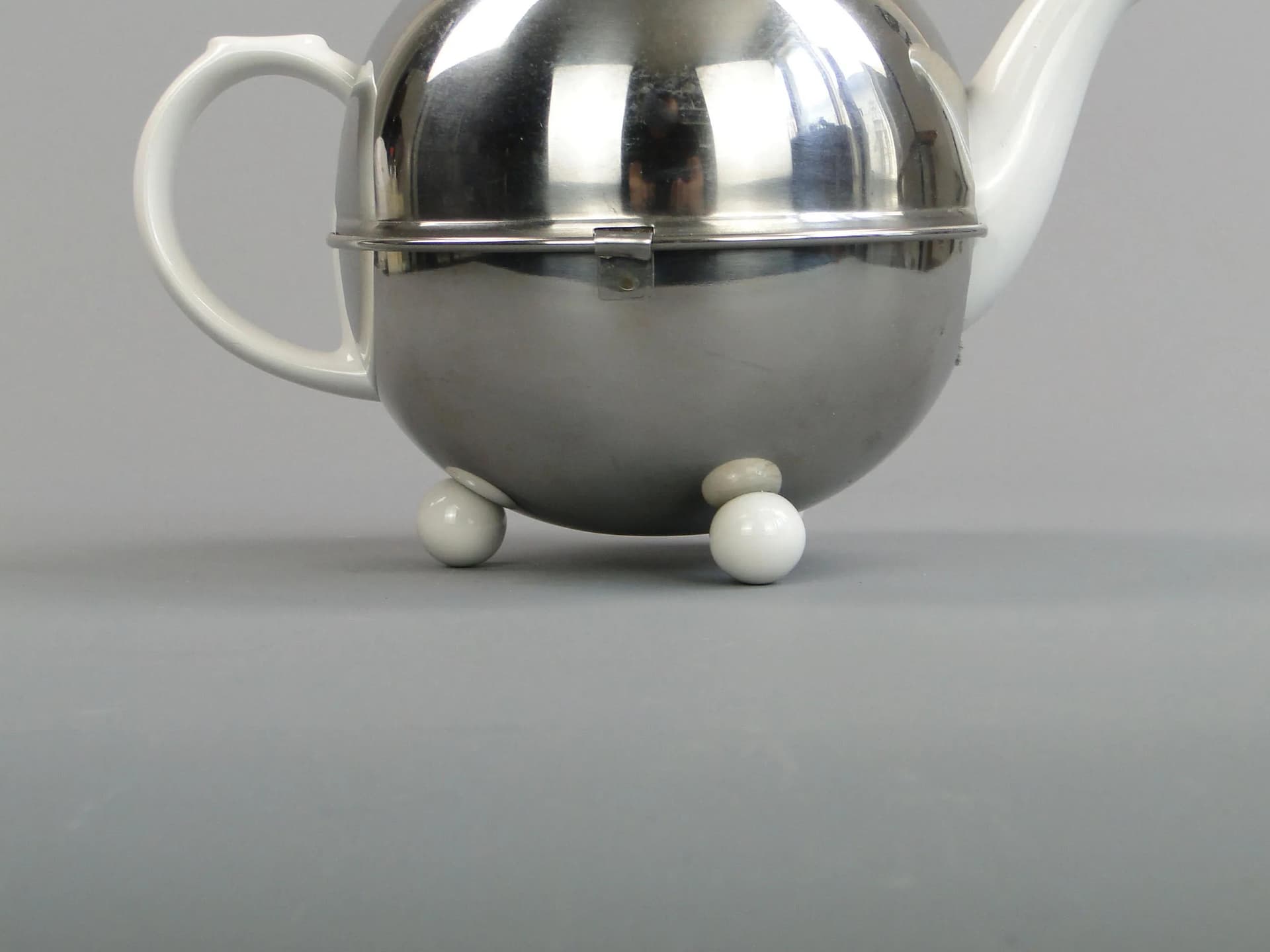 Dzbanek termos Bauhaus, porcelana kremowa, stal srebrny, Thermothe, Niemcy, lata 20. - 12998