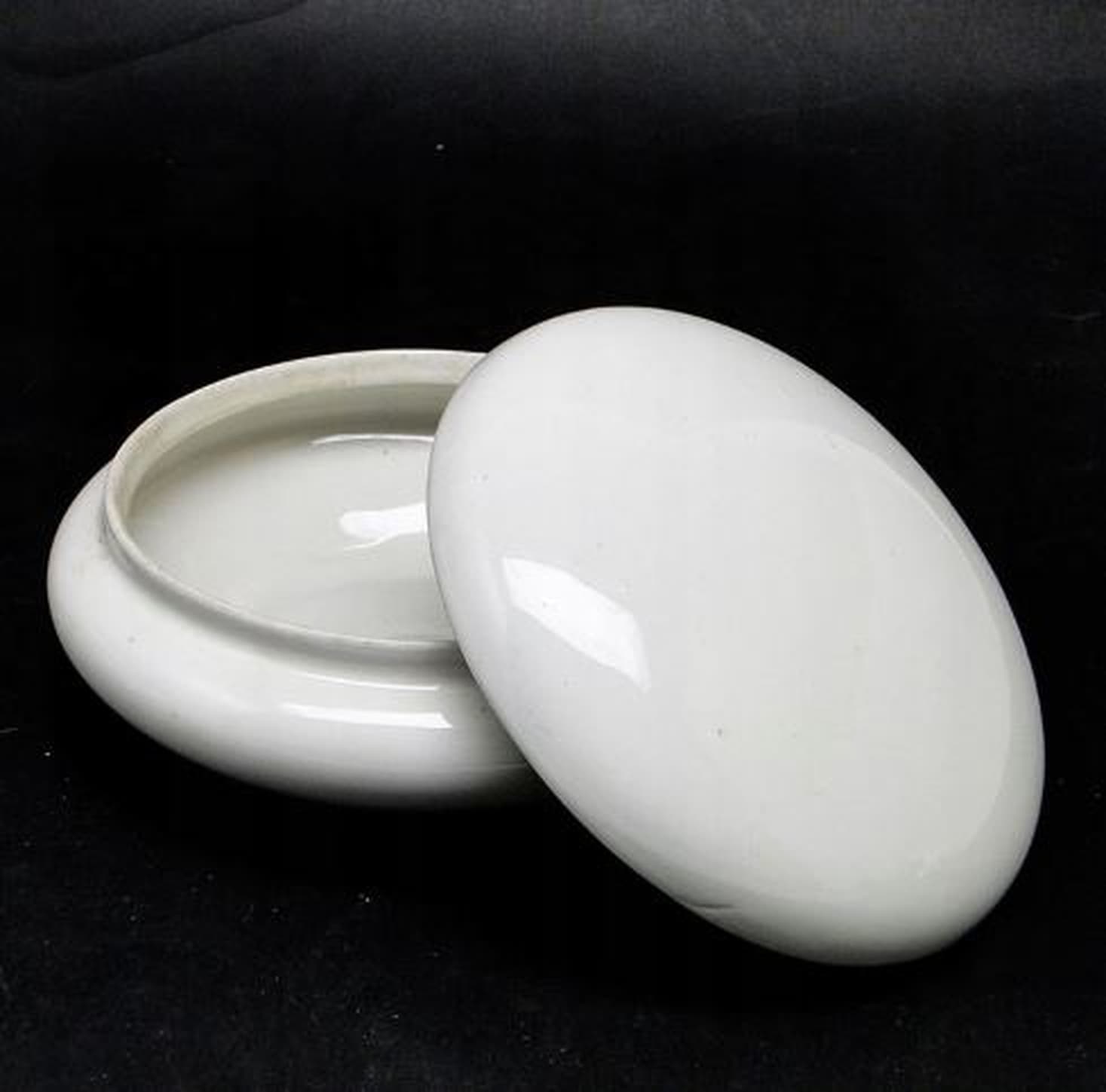 Art Nouveau bonbonniere, ivory ceramic, Ćmielów, Poland, early 20th c. - 187011