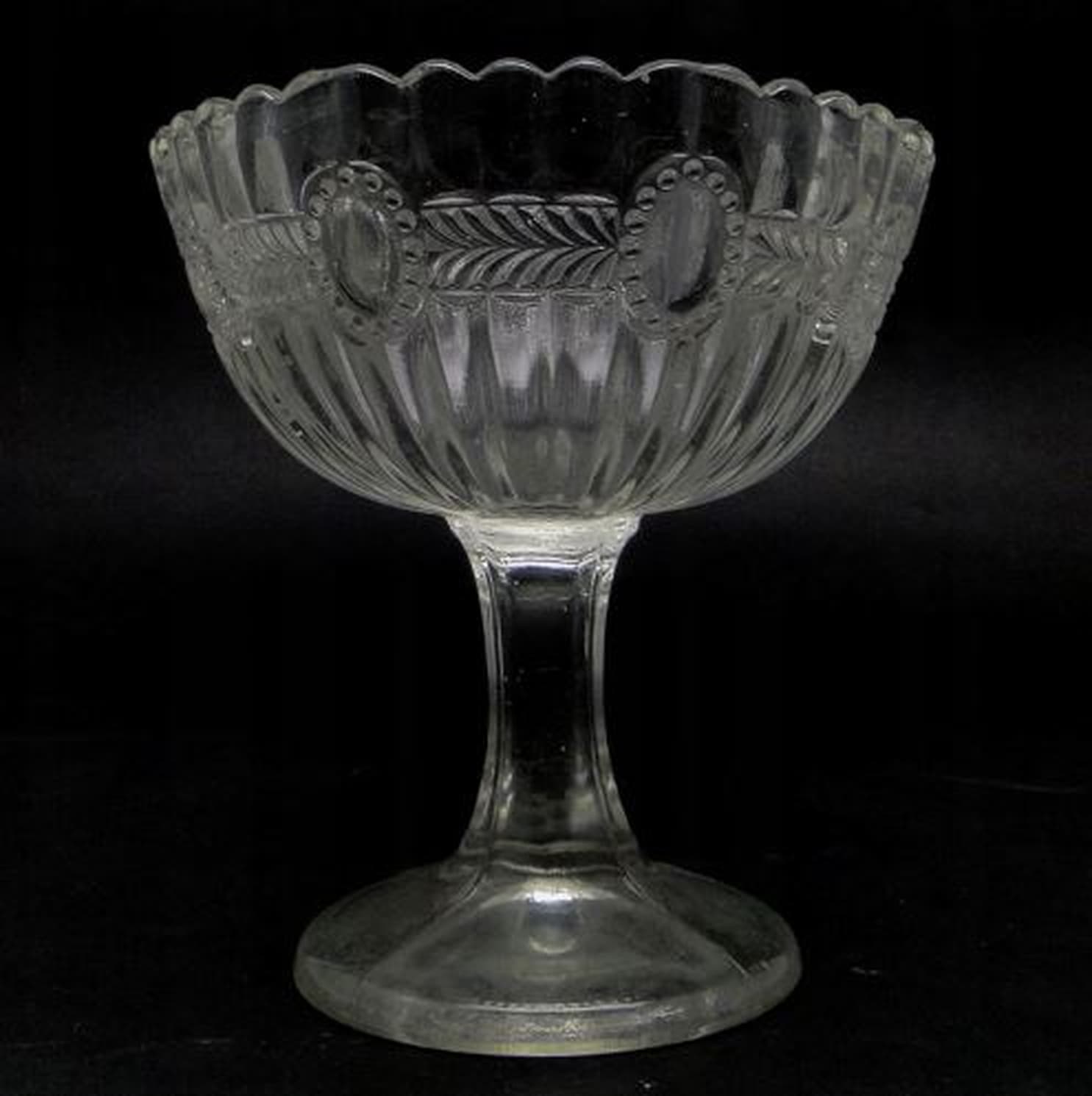 Cukiernica pucharowa koszyczkowa, szkło prasowane, Ząbkowice, Polska, lata 70. - 187177