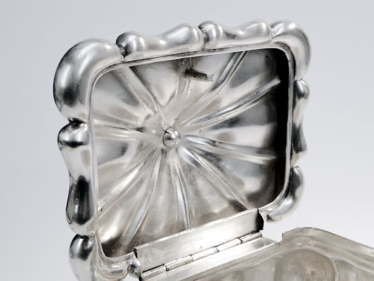 Cukiernica sarkofagowa Biedermeier, mosiądz srebrzony, Szwecja, XIX w. - 187618