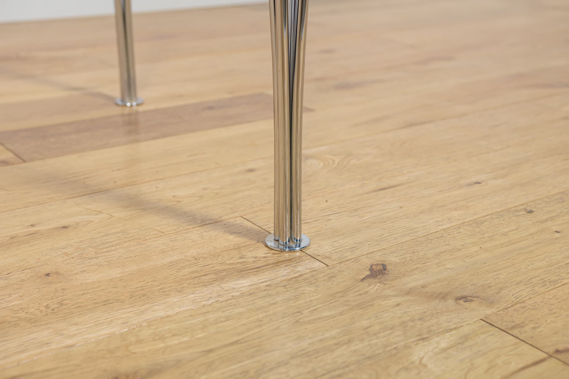 Extendable Table B612 Superellipse, white, aluminum, by P. Hein, B. Mathsson, Fritz Hansen, Denmark, 1960s. - 188096