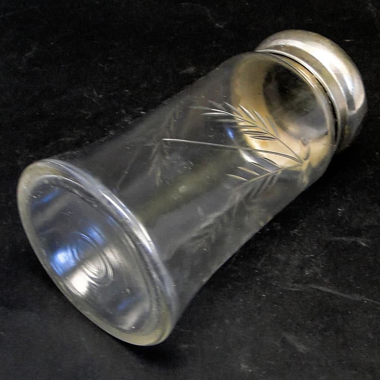 Cukiernica do cukru pudru, Art Nouveau, szkło prasowane, mosiądz srebrzony, Szwecja, lata 20. - 188211