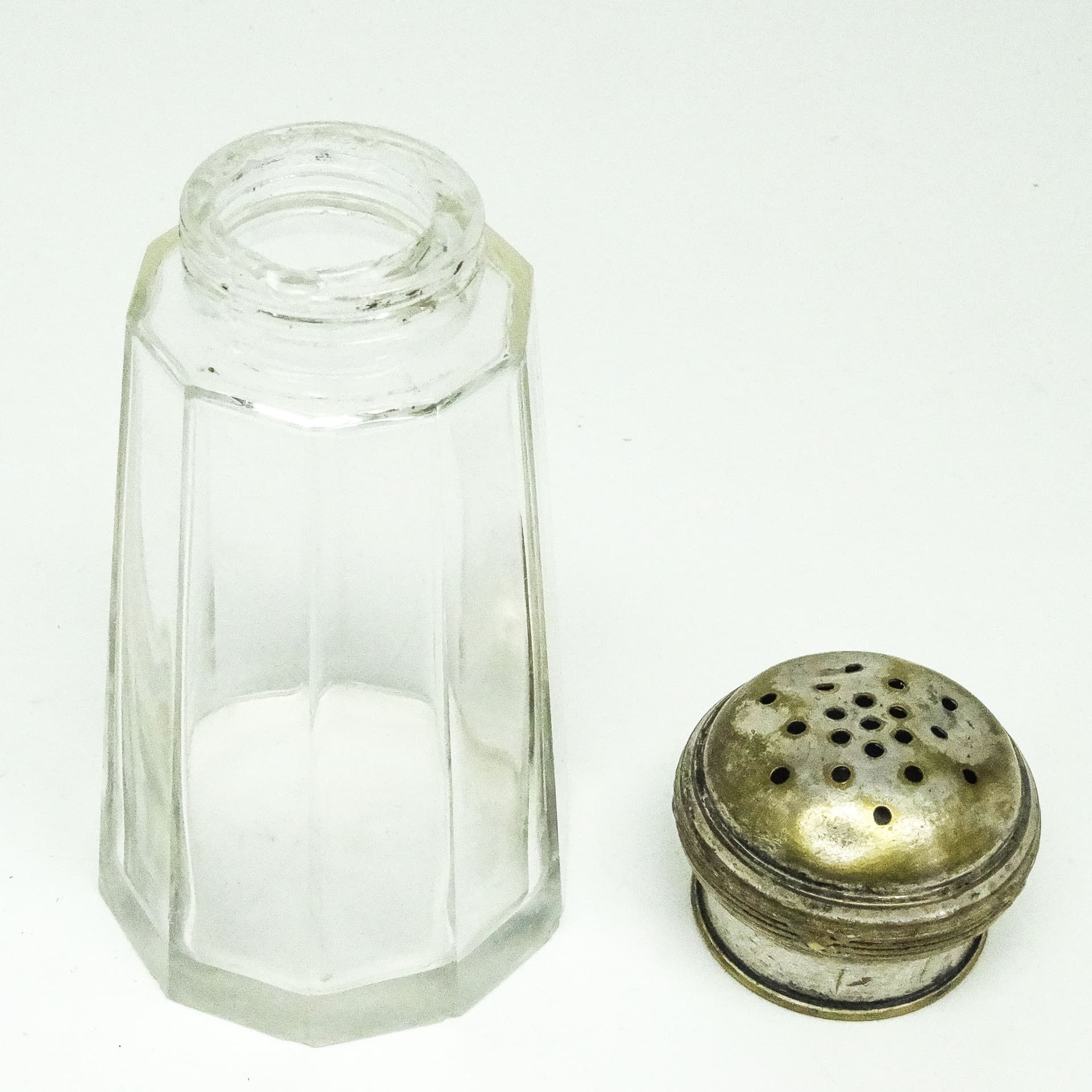 Cukiernica do cukru pudru Art Deco, szkło transparent, mosiądz srebrzony, Belgia, lata 30. - 189087