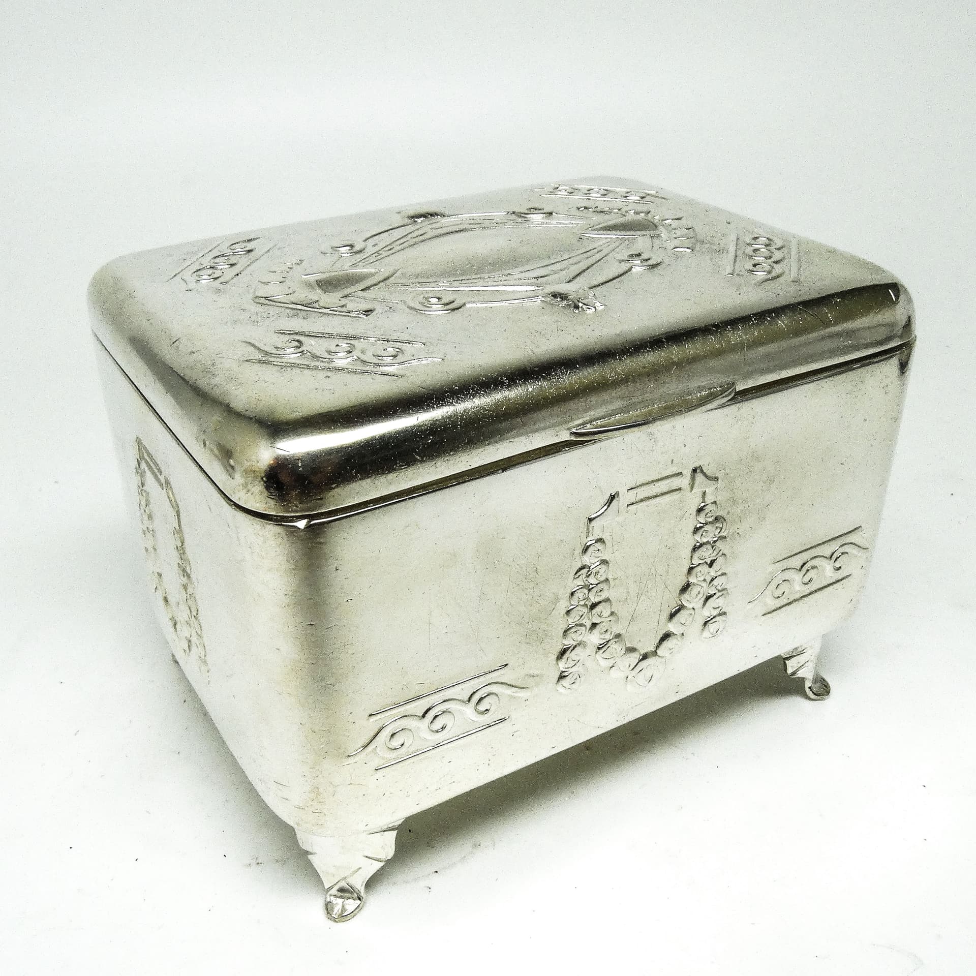 Cukiernica Secesja, mosiądz srebrzony, Bracia Henneberg, Polska, lata 20. - 189456