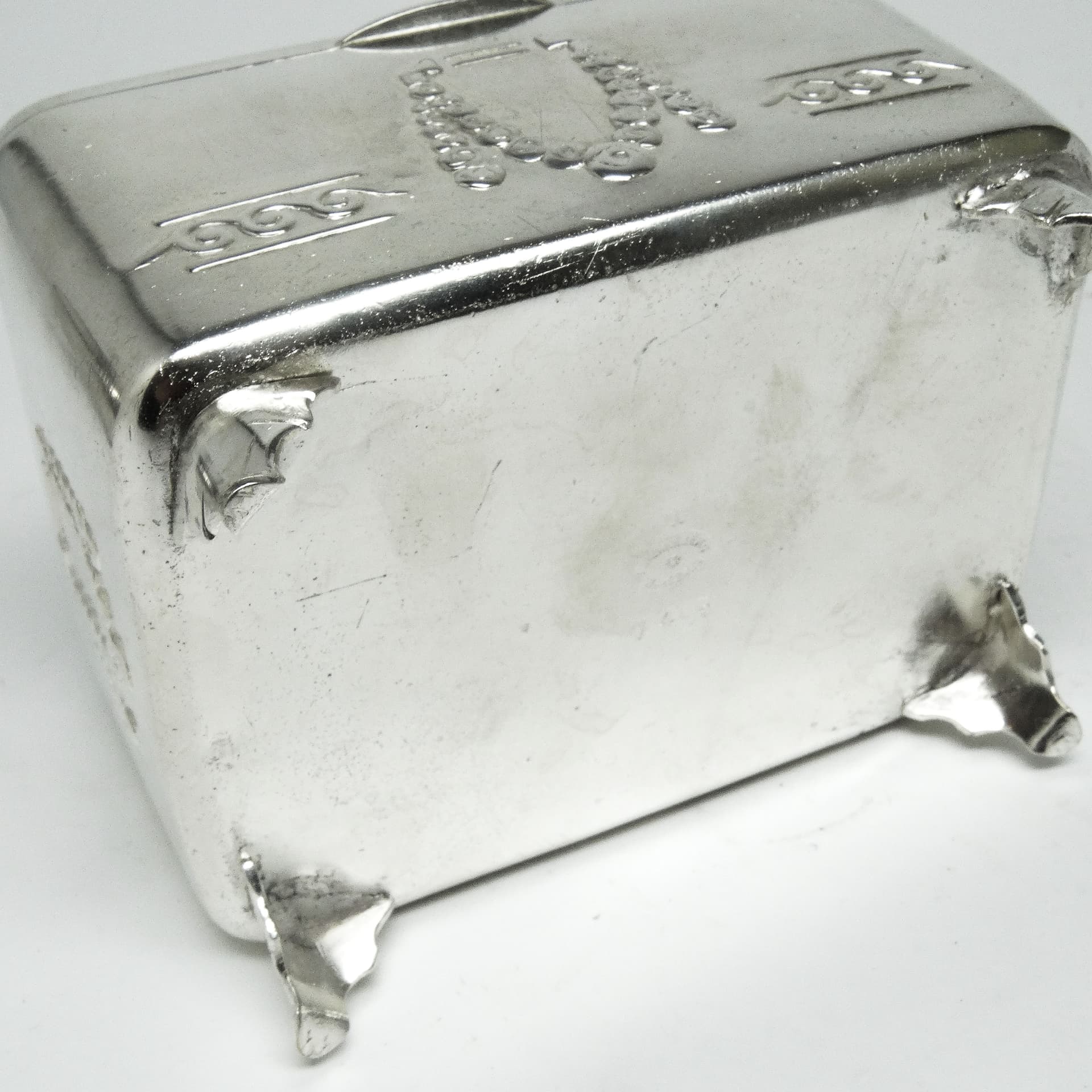 Cukiernica Secesja, mosiądz srebrzony, Bracia Henneberg, Polska, lata 20. - 189459