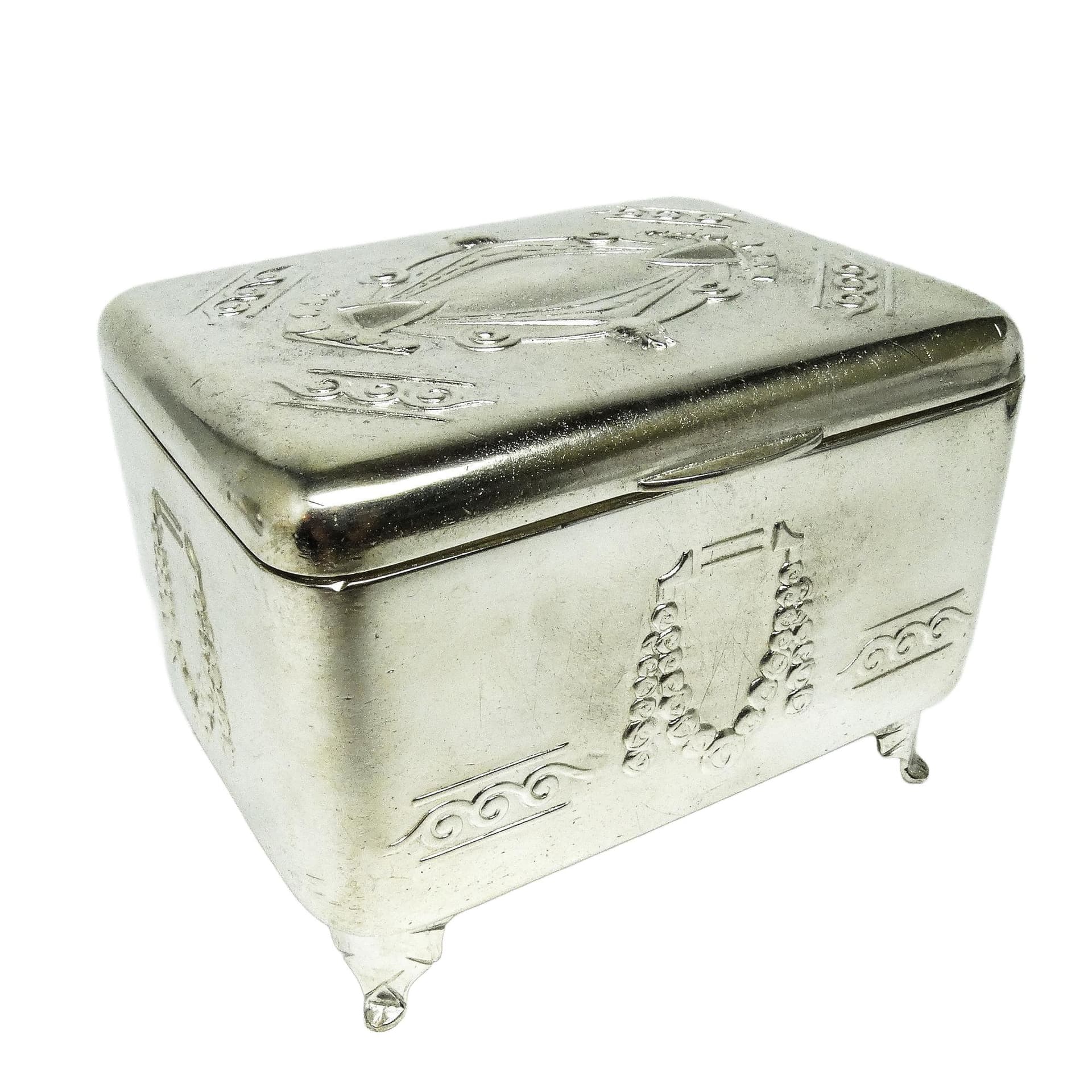 Cukiernica Secesja, mosiądz srebrzony, Bracia Henneberg, Polska, lata 20. - 193227