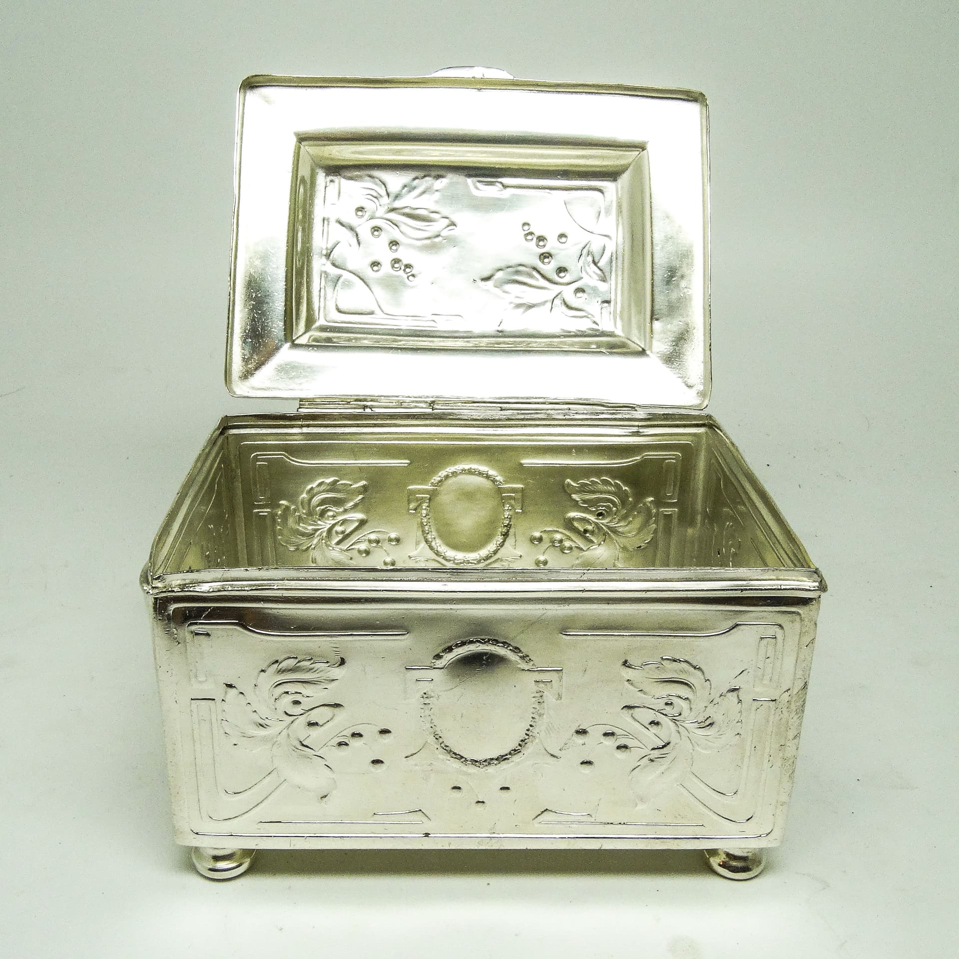 Cukiernica, Secesja, mosiądz srebrzony, Polska, początek XX w. - 189510