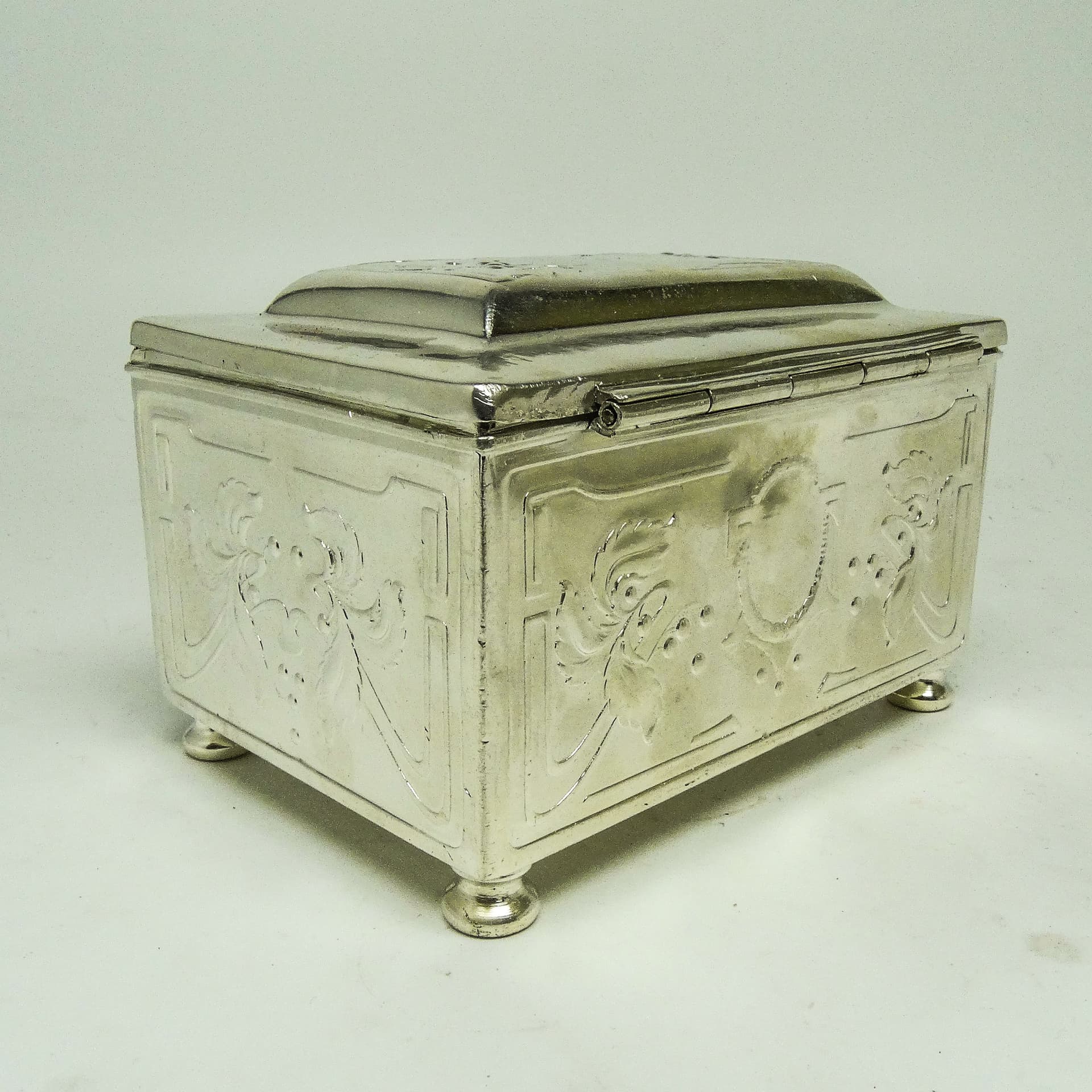 Cukiernica, Secesja, mosiądz srebrzony, Polska, początek XX w. - 189505