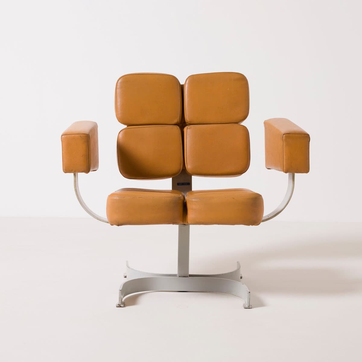 Fotel obrotowy brutalistyczny, sztuczna skóra brązowy, stal beżowy, Czechosłowacja, lata 70. - 189986