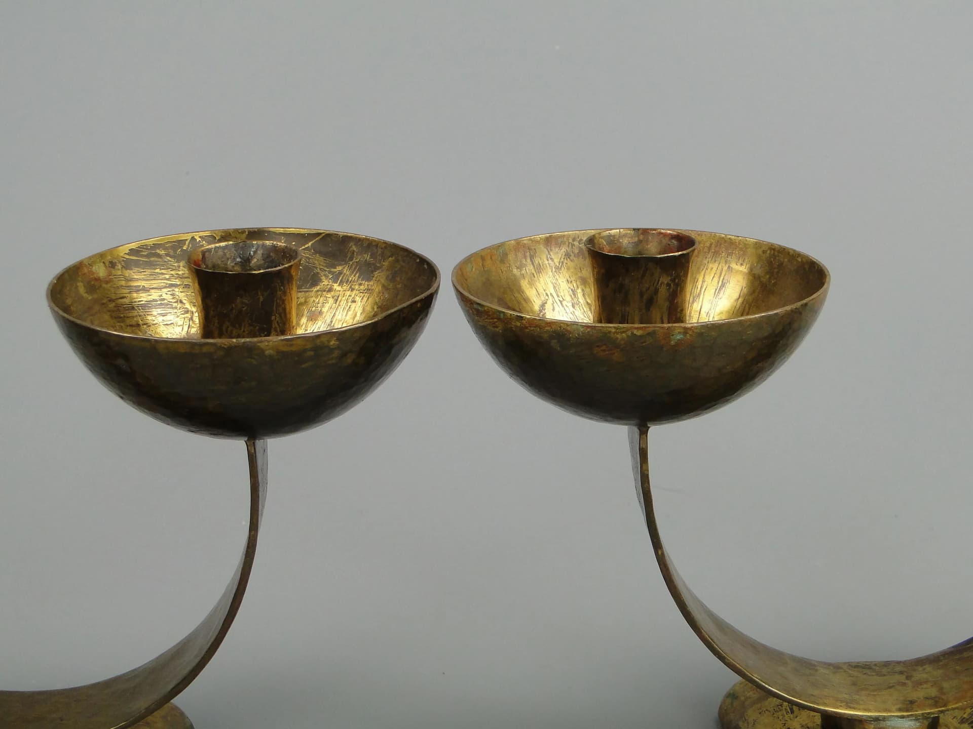 Para świeczników Art déco, mosiądz złocisty, Polska, lata 20. - 13287