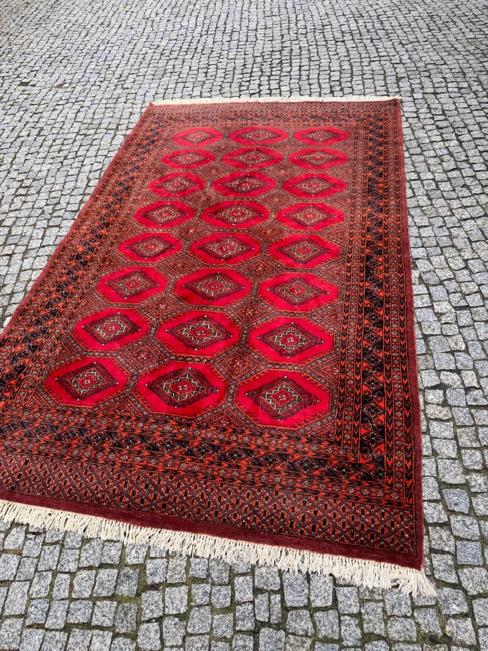 Dywan Buchara Art déco 265x160 cm, wełna czerwona, Pakistan, lata 90. - 190511