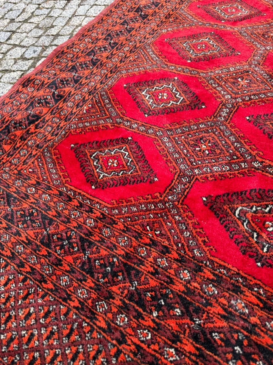 Dywan Buchara Art déco 265x160 cm, wełna czerwona, Pakistan, lata 90. - 190512