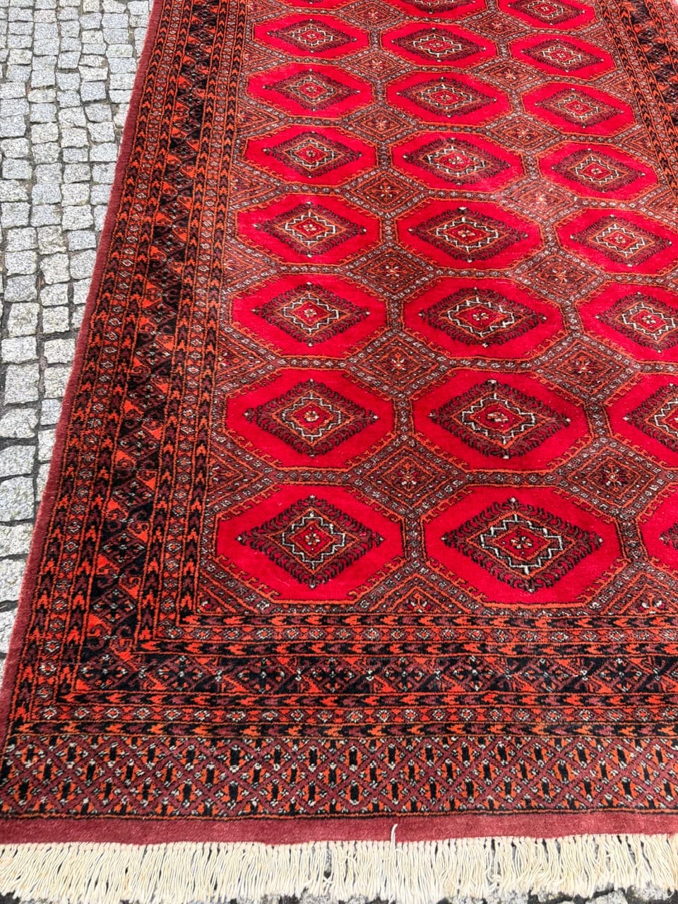 Dywan Buchara Art déco 265x160 cm, wełna czerwona, Pakistan, lata 90. - 190504