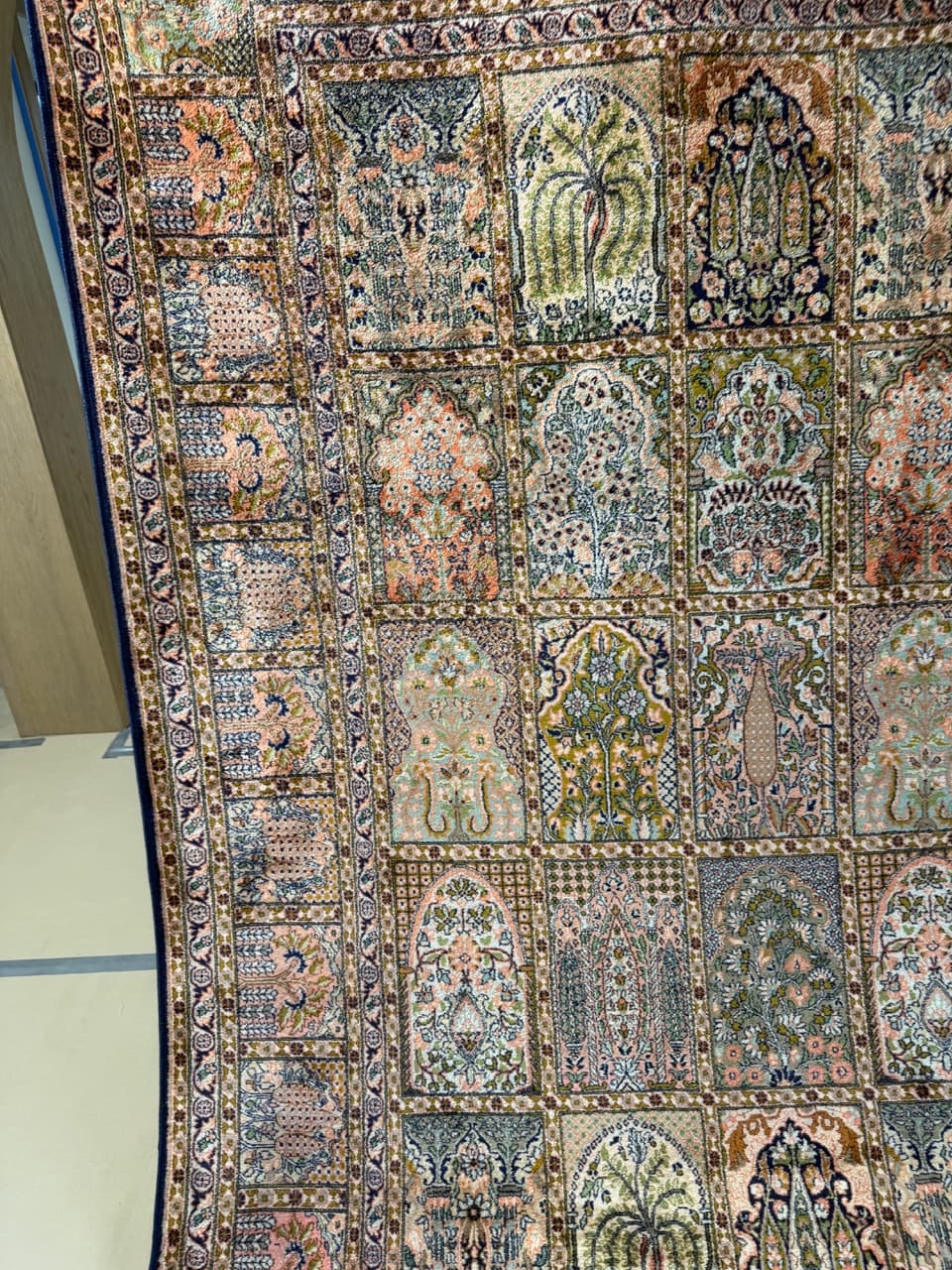 Rug Ghoum/Qom 350x245 cm, multicolor silk, India - 190564