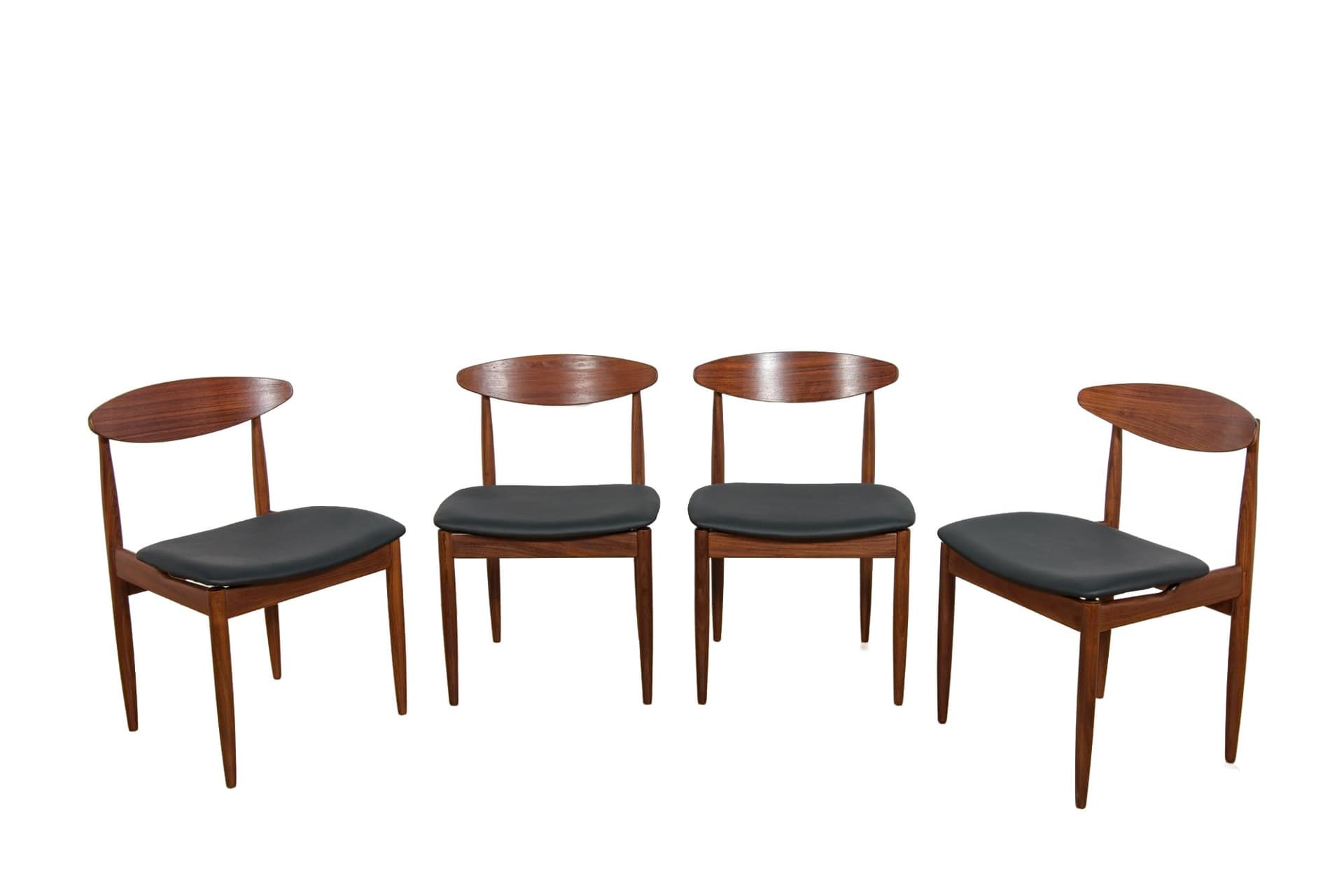 Komplet czterech krzeseł Model 4507, teak brązowy ciemny, palisander brązowy ciemny, skóra naturalna czarna, proj. I. Kofod-Larsen, G-Plan, Wielka Brytania, lata 60.