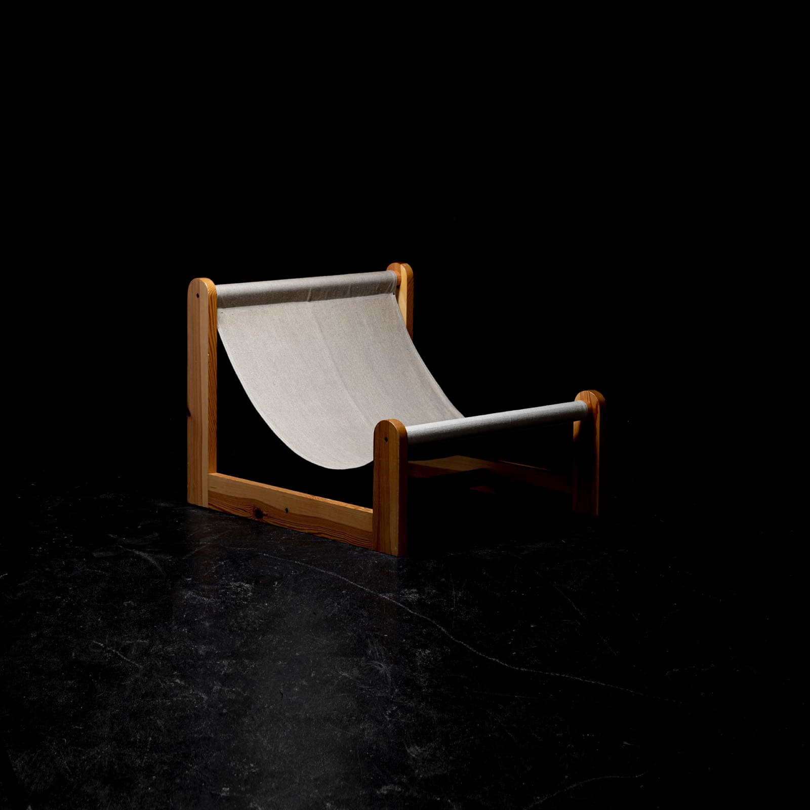 Fotel sling, sosna naturalna, płótno naturalne, skóra owcza ivory white, Dania, lata 70. - 190704