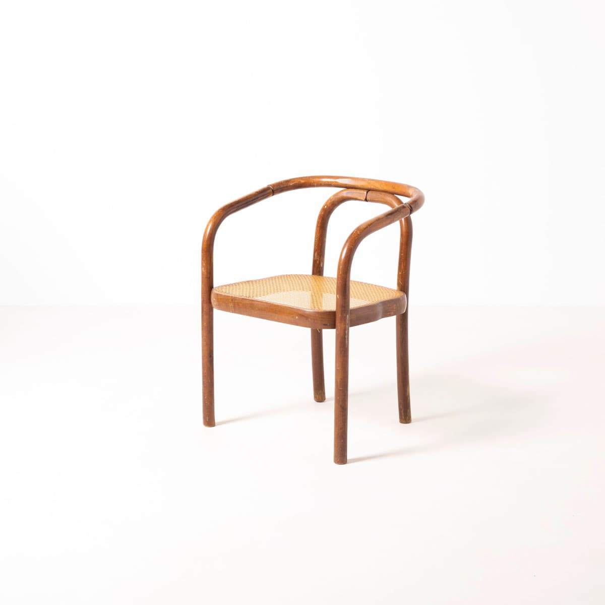 Komplet sześciu krzeseł do jadalni, buk brązowy, rattan beżowy, proj. A. Suman, TON, Czechosłowacja, lata 60. - 190711