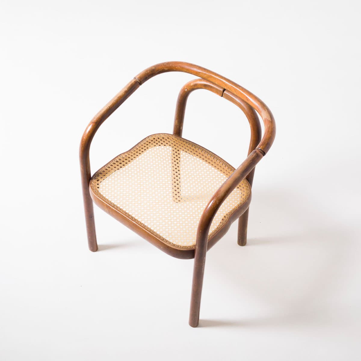 Komplet sześciu krzeseł do jadalni, buk brązowy, rattan beżowy, proj. A. Suman, TON, Czechosłowacja, lata 60. - 190716