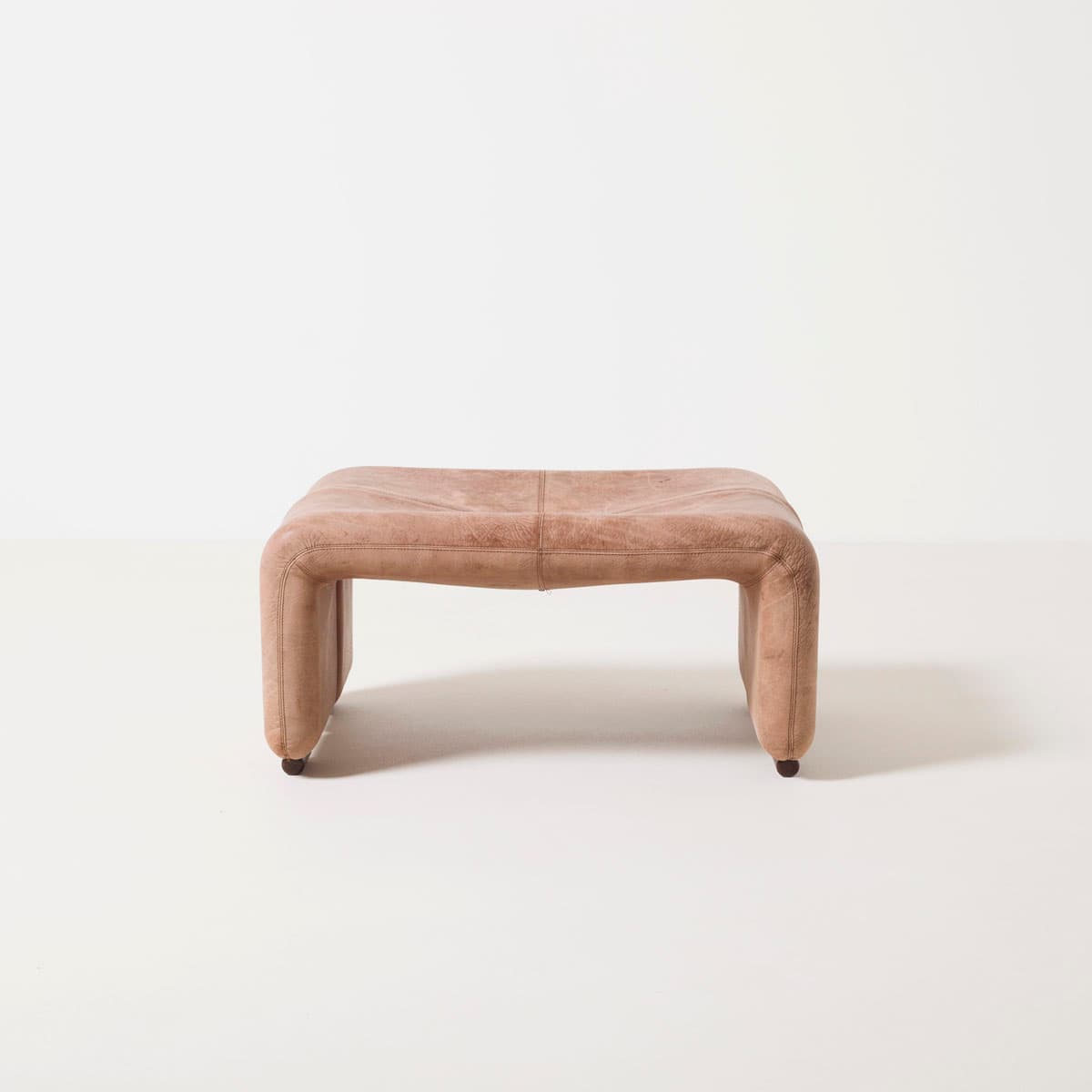 Pufa Coronado, skóra beżowa, proj. T. Scarpa, B&B Italia, Włochy, lata 80. - 190738