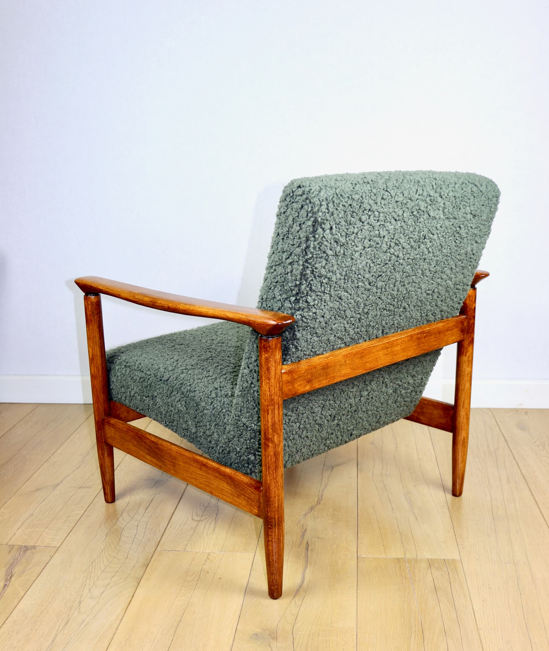 Armchair GFM-142, olive bouclé, wood, by E. Homa, Poland, 1970s. - 190746