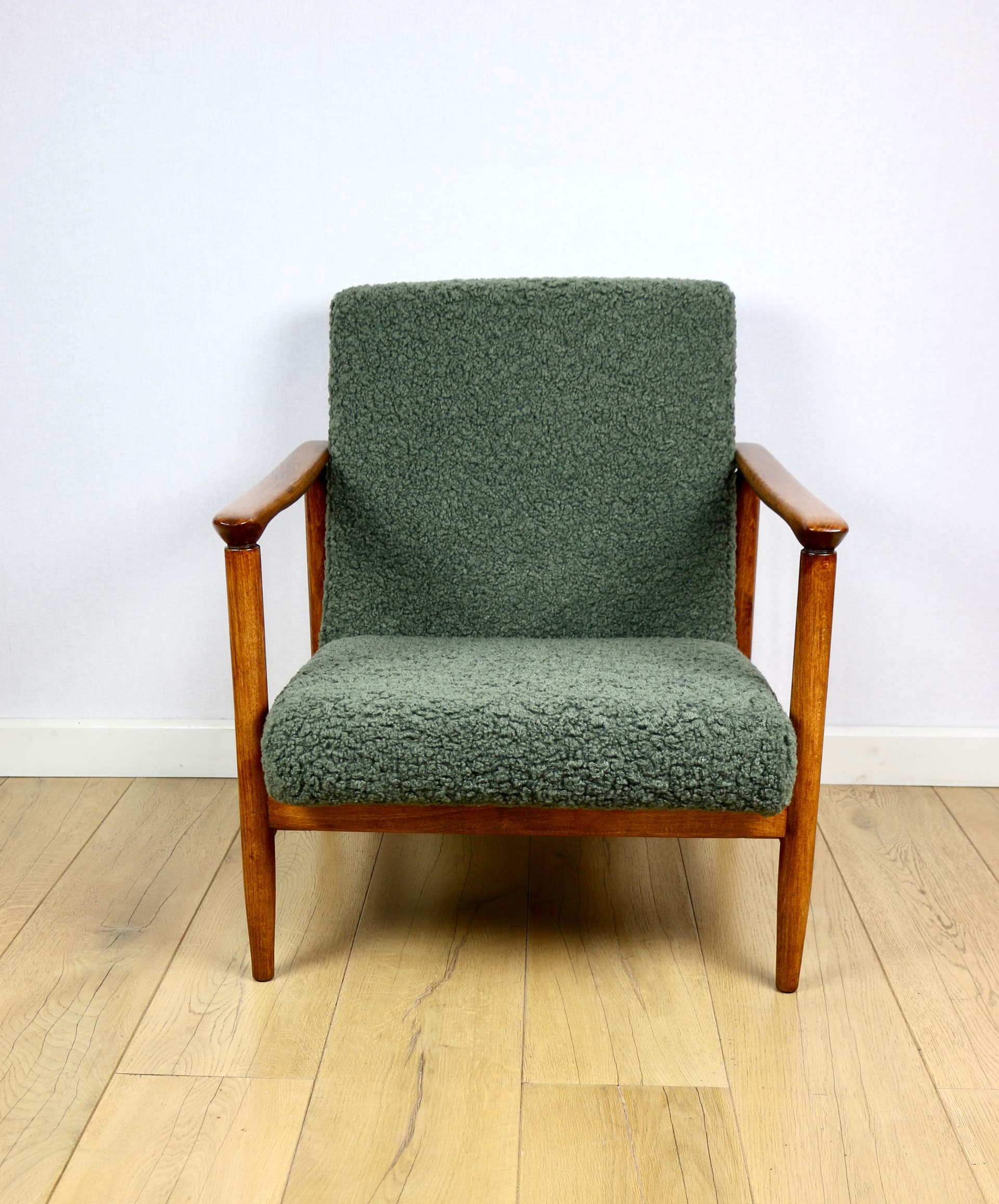 Armchair GFM-142, olive bouclé, wood, by E. Homa, Poland, 1970s. - 190747