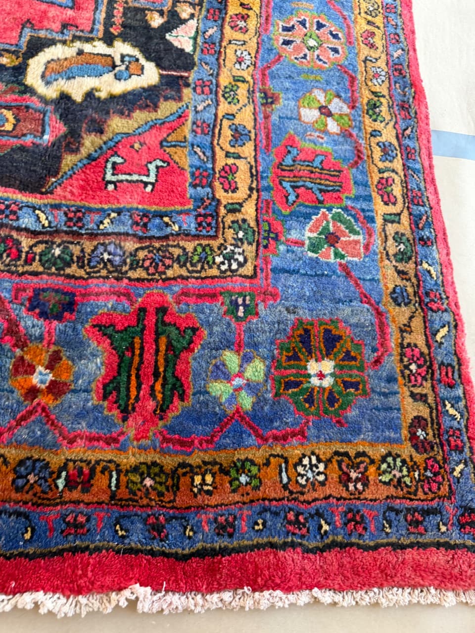 Nowy Dywan Vintage Kaszmirowy Perski Iran Wiss 390x210 - 190805