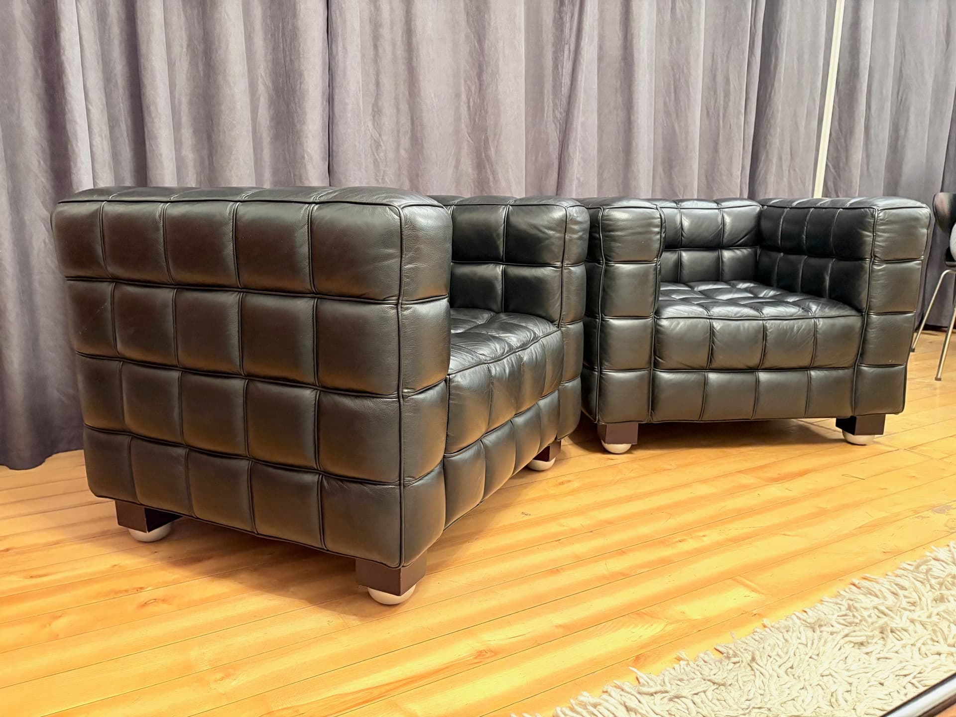 Para foteli Kubus 8020, skóra naturalna czarna, proj. J. Hoffmann, Austria, lata 80. - 190985