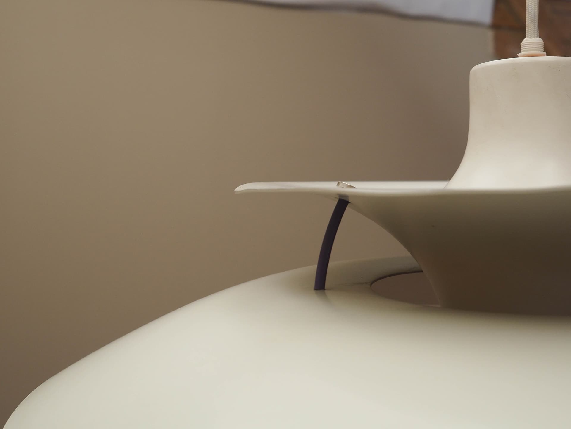 Pendant lamp PH5, ivory white metal, Louis Poulsen, Denmark, 1970s. - 191128