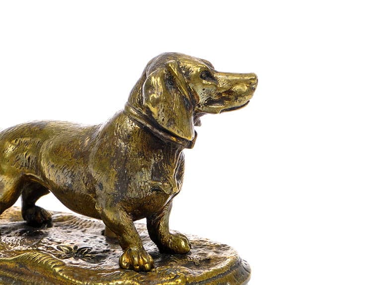 Przycisk gabinetowy z jamnikiem, brąz złoty, Wiedeń, Austria, XIX w. - 191323