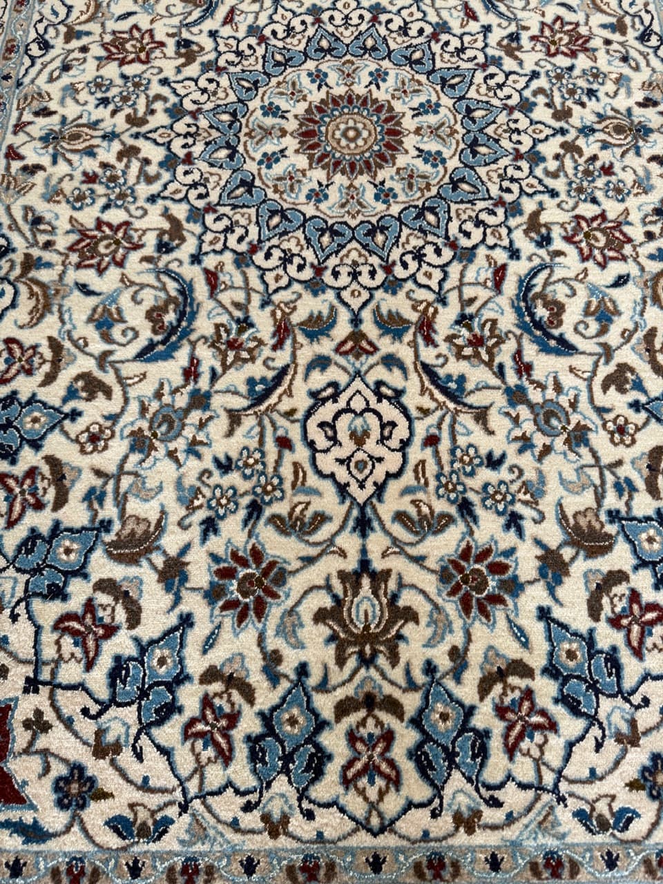 Persian rug Nain 180x115 cm, ivory, wool silk, Iran - 191757