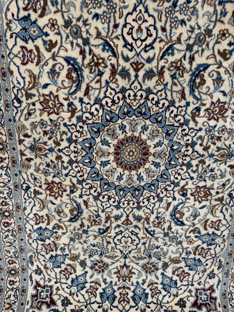 Persian rug Nain 180x115 cm, ivory, wool silk, Iran - 191759