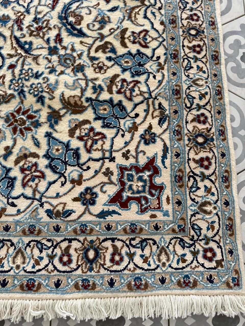 Persian rug Nain 180x115 cm, ivory, wool silk, Iran - 191753